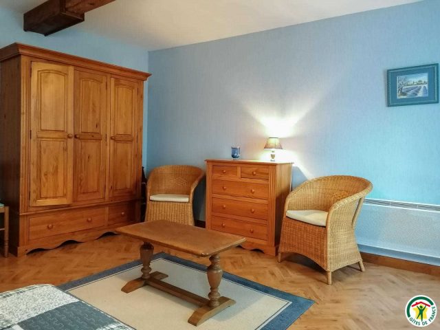 31G100509-3337833171a749a7b07213995e2f4bab