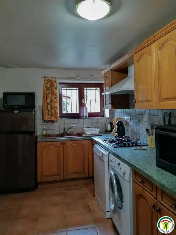 31G100509-c48787abf9ac4f9fb09ded0d98179154