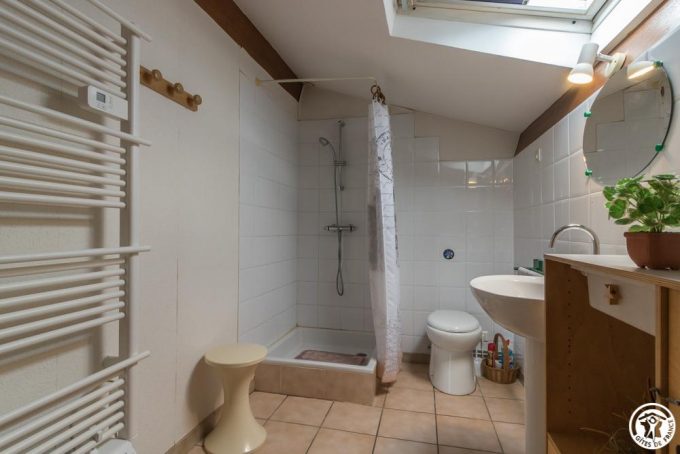 31G100513-05a1a16c5f8144e0989650f0d15889ee