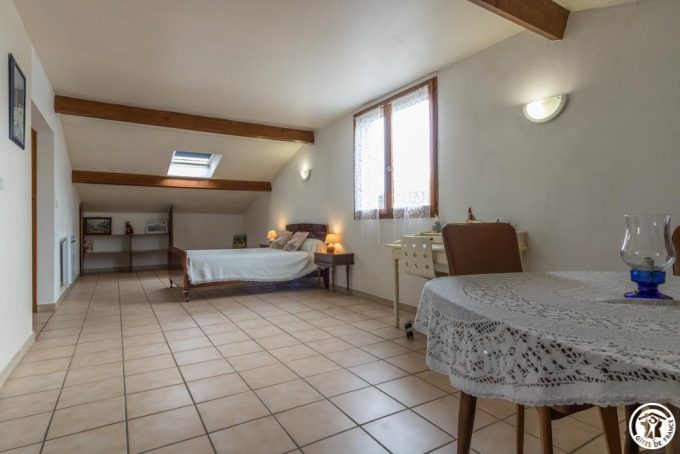 31G100513-19aa87b3f0304984b617330290778fa8