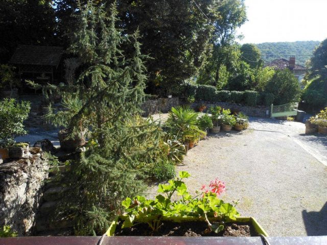 31G100544-19e1d87d53e5489696bb21ec9050901d