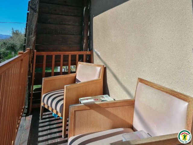 31G100544-4ddba04463134404819d0f5f54042e82