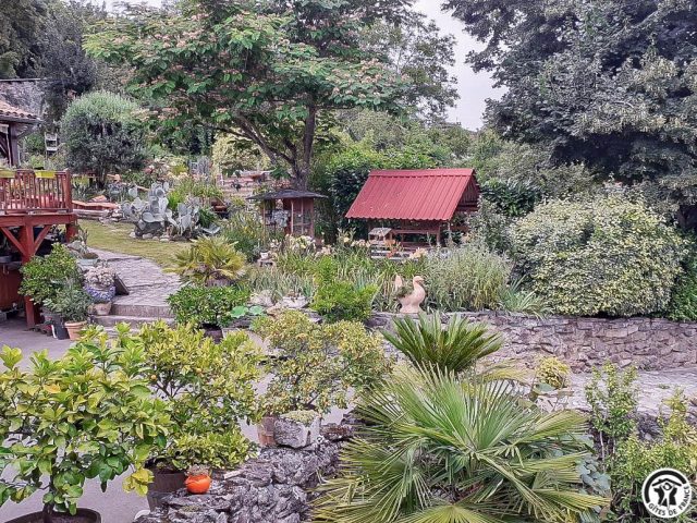 31G100544-9149ea6ea8fa4f4aab570cfbcdaa7cbd