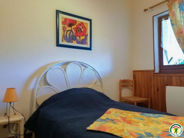 31G100544-c507d62786584238afdda99b2f2300ff