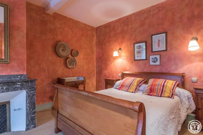 31G100588-084fb64e939547b7bcf00b9554a55a88