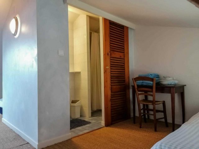 31G100588-5473447ca4d54ee28b32ead44a6c36c3