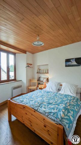 31G100592-1adb7679ea944dada23519d81c425db0