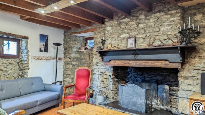 31G100592-57b3ba0ada2f405e94940e8252a6096b