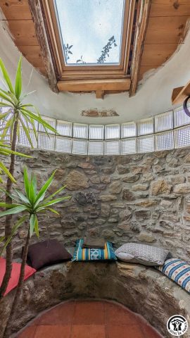 31G100592-99fcc18a69194fb0946c578d3ffbae6c