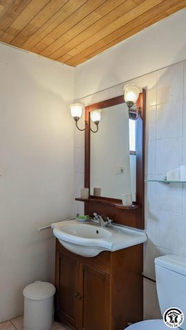 31G100592-b10d3b499c25497387d1b144515d5362