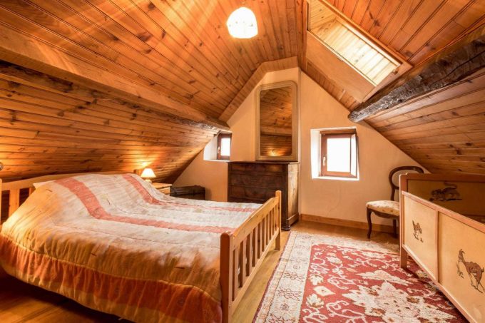 31G100592-c7fbd09f32924d97bbd3fef13f9c1fb9