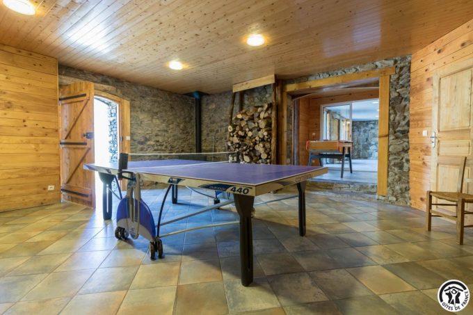 31G100612-67b525fbde0442cbaf2c9544363cba8c