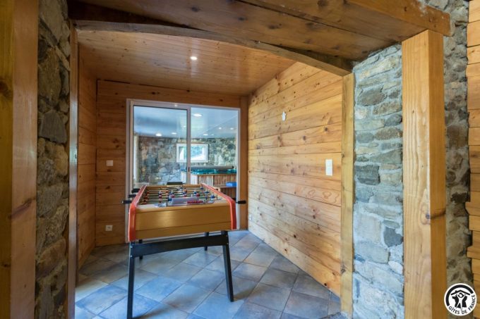 31G100612-d4763729daf448cf883538b98b163025