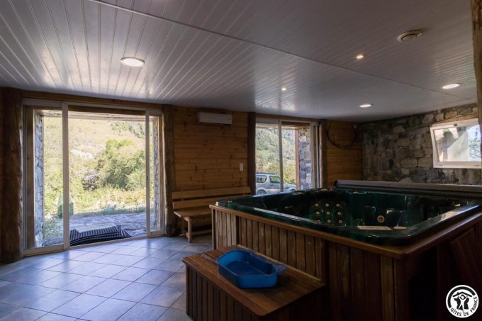 31G100612-dda735f81334443680ec309c00451727