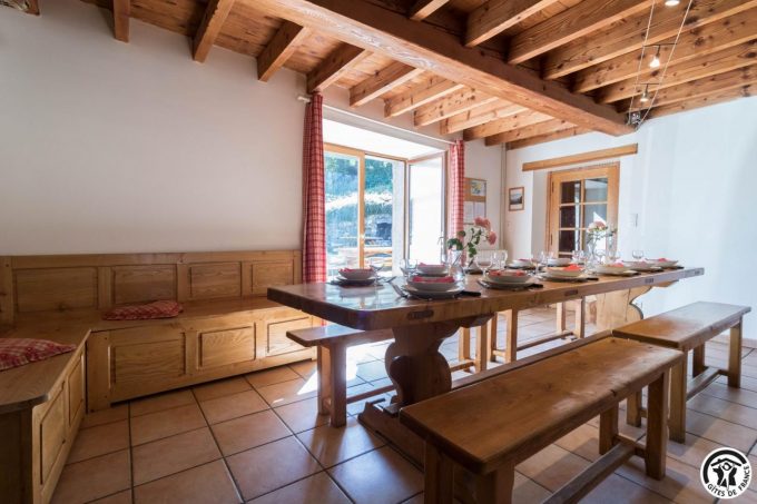 31G100612-df732d85fd4342bd8bca15f324a39507