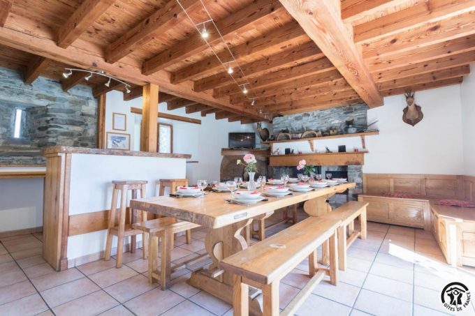 31G100612-e043f5b20b50459cb3b9a4bdb8e47c5b