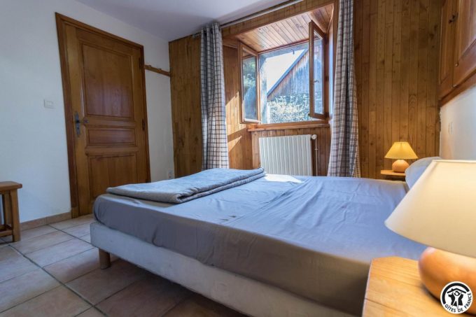 31G100612-f001da1db534493086b7b3c9a48578ad