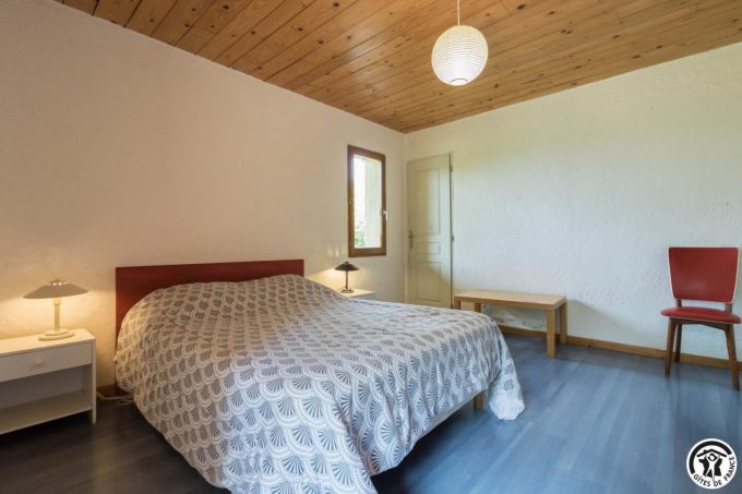 31G100621-4de7531ac51a4351ad7c65a89e4bc10e