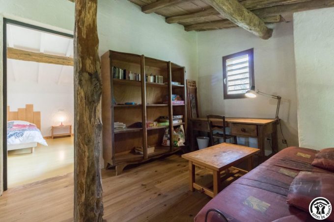 31G100621-51a0c1cefe7246ecbffd546707a5f1aa