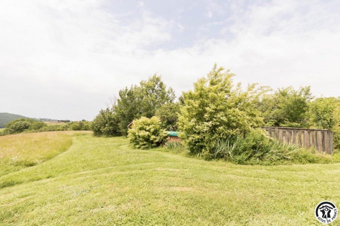 31G100621-7656a4347950441aa49c9ff78dee9c84