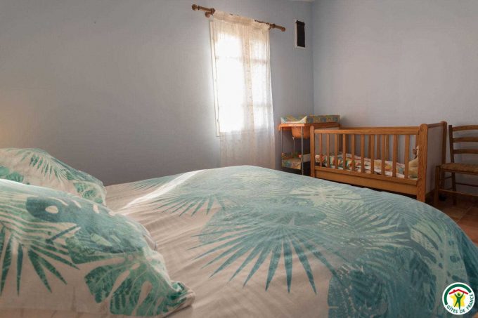 31G100642-ba17362932d54660b0f5f77f1500ef35