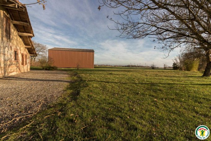 31G100642-e5b68e9e83e740c1b48fc406f987650f