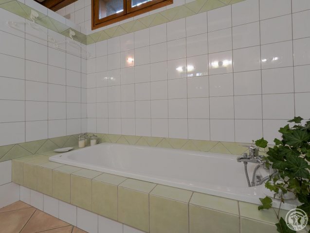 31G100656-16600895d9fc4d1fa0e275dbe0e62949