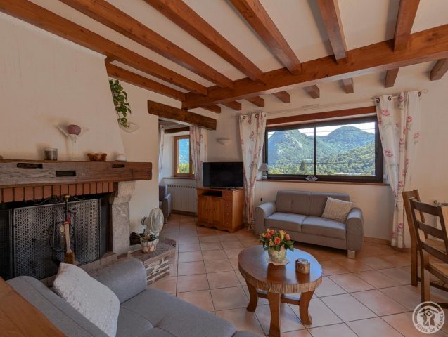 31G100656-74612f47d6c64d94ae5a87b45a64a3d8