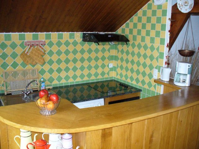 31G100666-1910c0cd2d71406ba57c998aba111e22