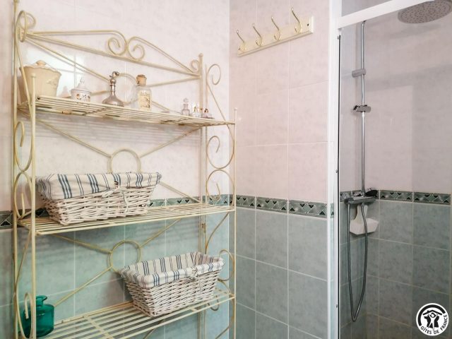 31G100666-1e659c0882e042508c0e3165146f2324