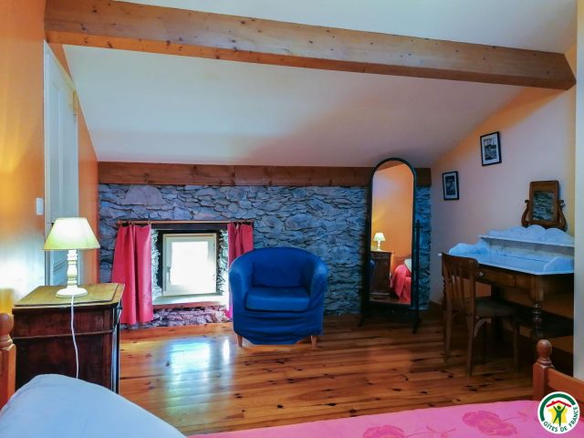 31G100677-40d361f6440545729f029e064e94e5cf