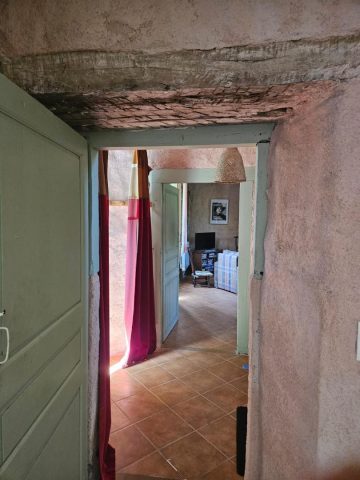 31G100677-a88db03362504a5ba8c88b9d854c378a