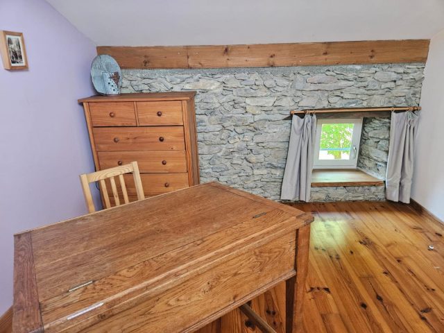 31G100677-c031aab805ba444abba29bfc6838c4a5