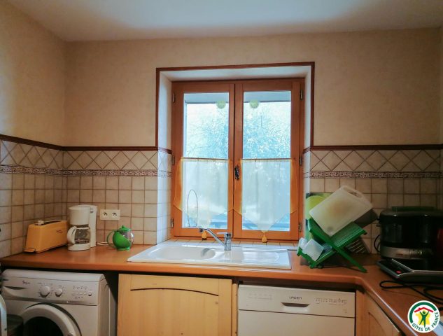 31G100687-638c09f95f294d2ea220152a52da4bf5