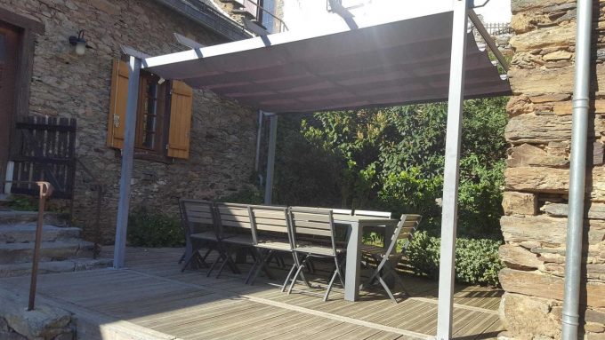 31G100712-3251a9d4c19847668bbb6a62ae356205