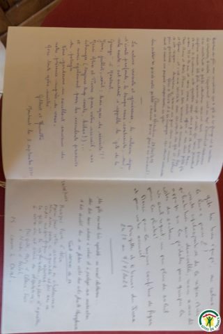 31G100732-23ead2ab80f94016a45845bec38d0df7