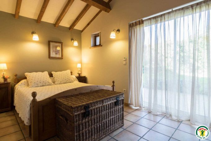 31G100732-49f344bd28db447198c72afa0897bb82