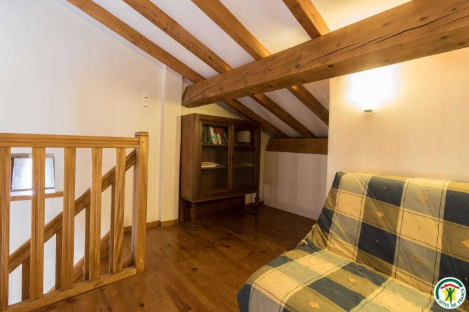 31G100732-51d08851f5cd4414b5d579605600bf77