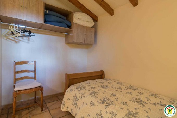 31G100732-f70f36a41461475482cae1b562604b18