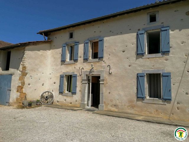 31G100764-1dd7dac8e28c4908af929678d8c926f8