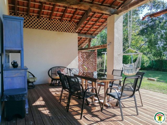 31G100764-664599e8e24d4014b1c3e72009b1c472