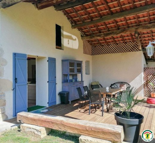 31G100764-7c57d65f861543c8bd32812ec7523b4c