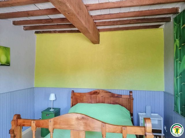 31G100764-876e37a370724d76bfde0f361d029d24