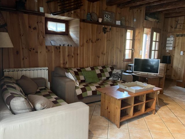 31G100772-a5ca811caf764e1f9f22e2059a8894ee