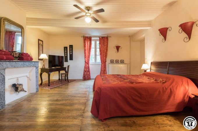 31G100773-32446a3a16f14795a74463d199867eee