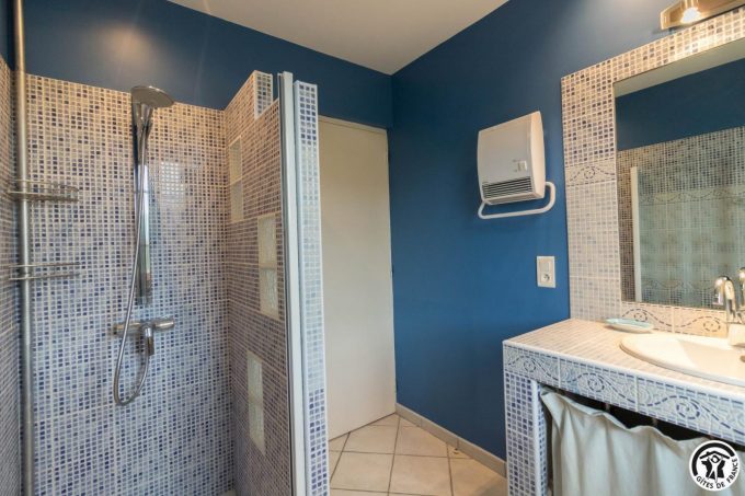 31G100773-668ad1416b2f469597e9be96001dce53