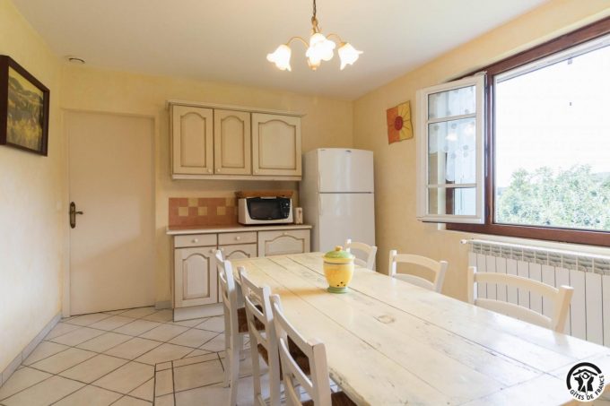 31G100773-85c32991af204b018e989e8766f9d29a