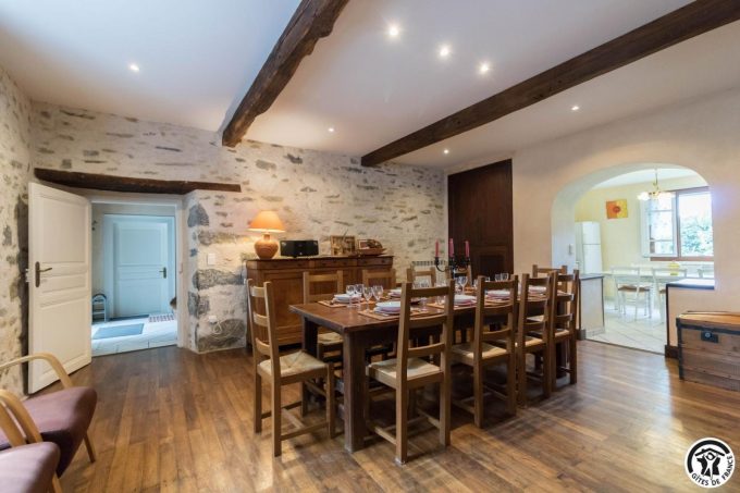 31G100773-a9f04f305e3d4ffb818a67832b63fd9f