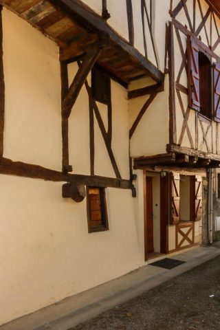 31G100853-0d707ff855ac423f9820dd2ef8ed259d