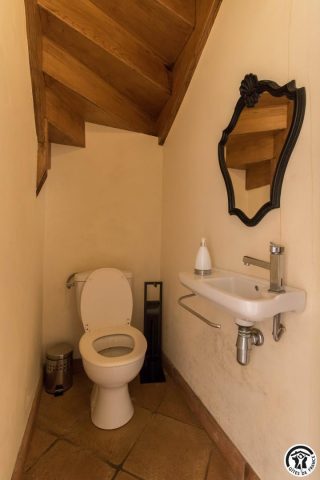 31G100853-1f6ead21ab374034bbaba7ca6ba14cb4